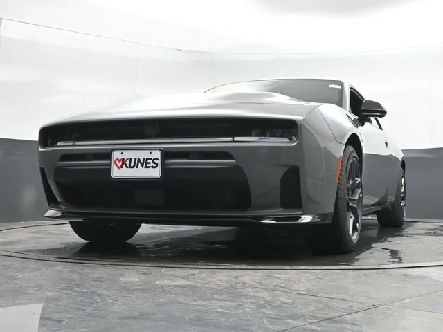Nuevos DODGE CHARGER à Estados chez autogozo