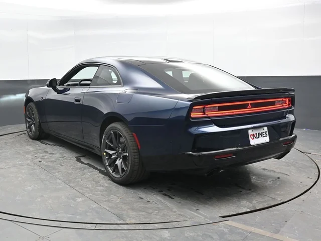 Nuevos DODGE CHARGER à Estados chez autogozo