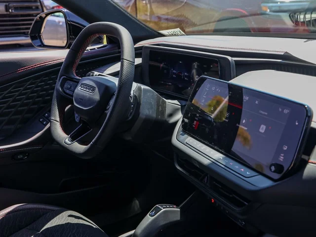Nuevos DODGE CHARGER à Estados chez autogozo