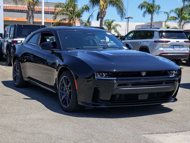 Nuevos DODGE CHARGER à Estados chez autogozo