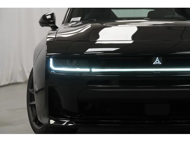 Nuevos DODGE CHARGER à Estados chez autogozo