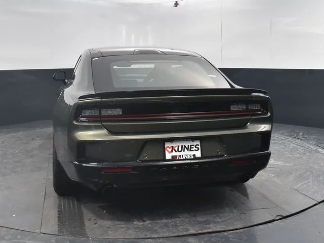 Nuevos DODGE CHARGER à Estados chez autogozo