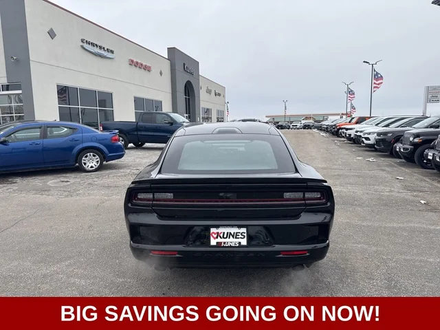 Nuevos DODGE CHARGER à Estados chez autogozo