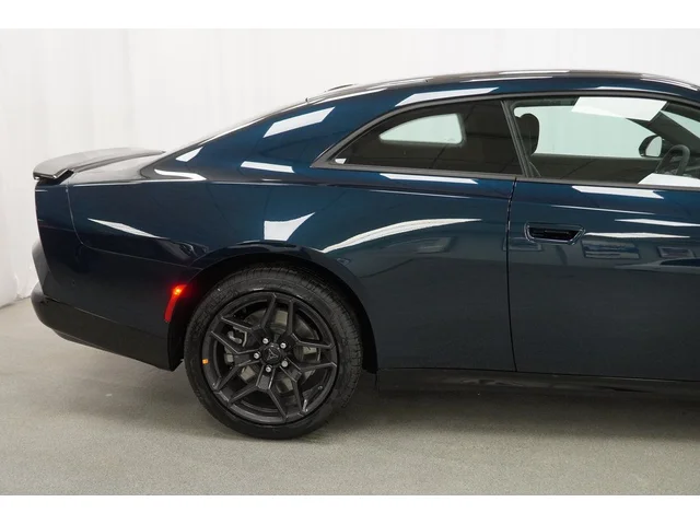 Nuevos DODGE CHARGER à Estados chez autogozo