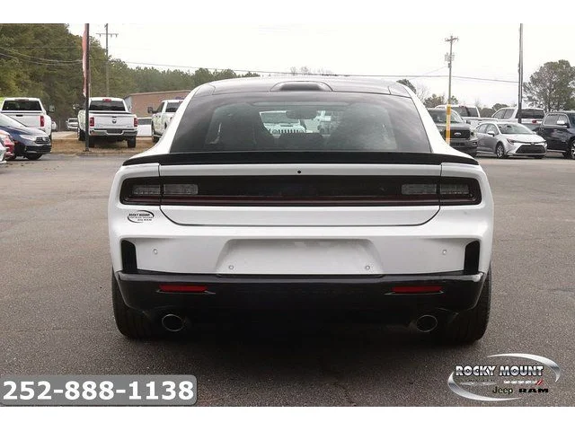 Nuevos DODGE CHARGER à Estados chez autogozo