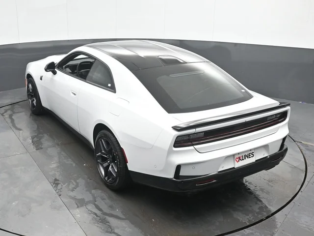 Nuevos DODGE CHARGER à Estados chez autogozo
