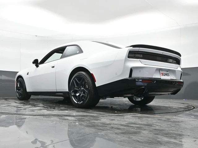 Nuevos DODGE CHARGER à Estados chez autogozo