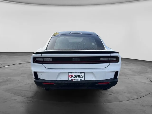 Nuevos DODGE CHARGER à Estados chez autogozo