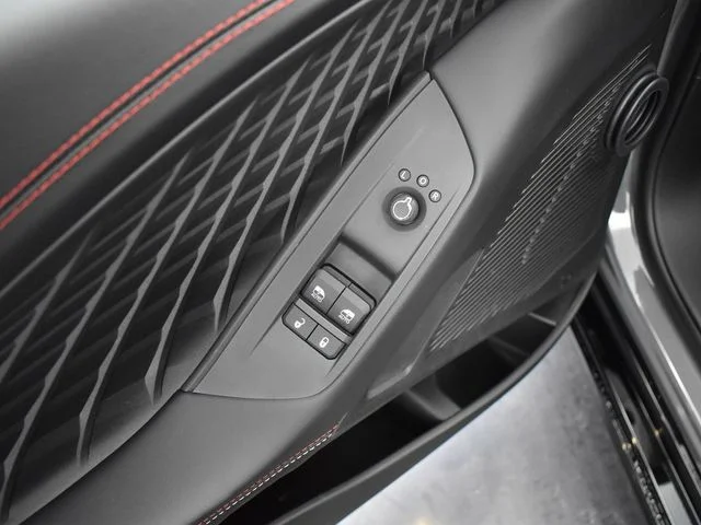 Nuevos DODGE CHARGER à Estados chez autogozo