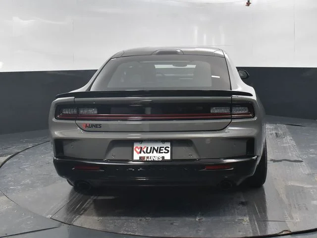 Nuevos DODGE CHARGER à Estados chez autogozo