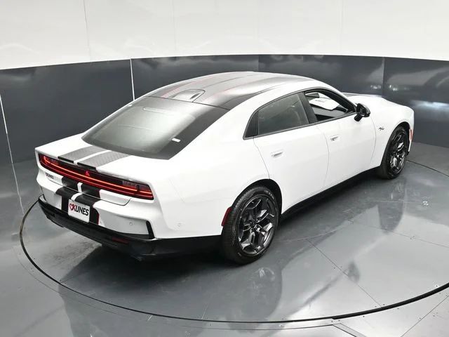 Nuevos DODGE CHARGER à Estados chez autogozo