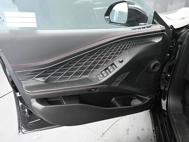 Nuevos DODGE CHARGER à Estados chez autogozo
