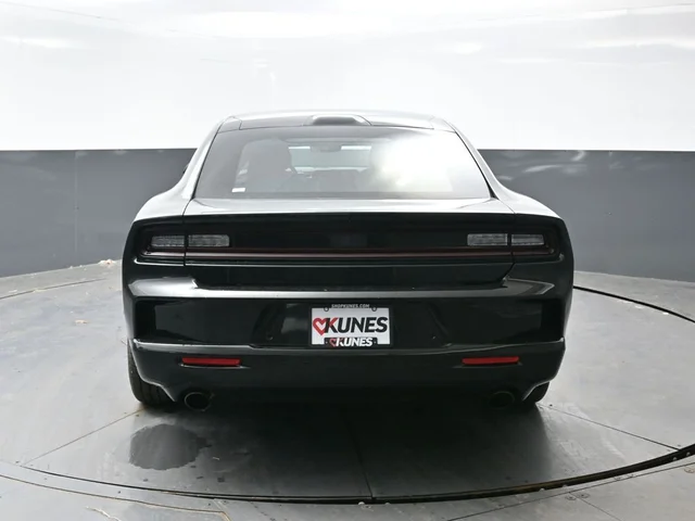 Nuevos DODGE CHARGER à Estados chez autogozo