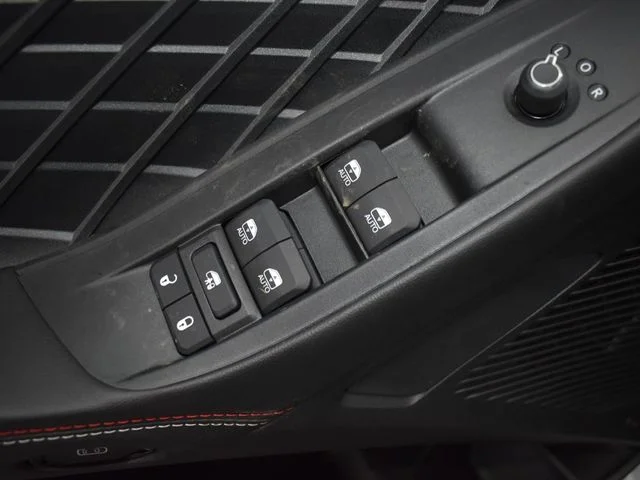 Nuevos DODGE CHARGER à Estados chez autogozo