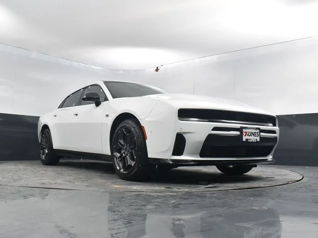 Nuevos DODGE CHARGER à Estados chez autogozo