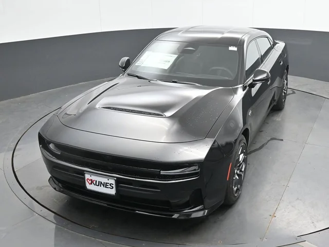 Nuevos DODGE CHARGER à Estados chez autogozo