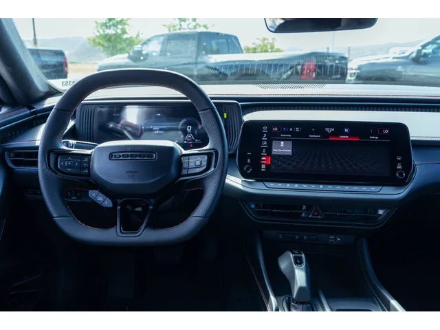 Nuevos DODGE CHARGER à Estados chez autogozo