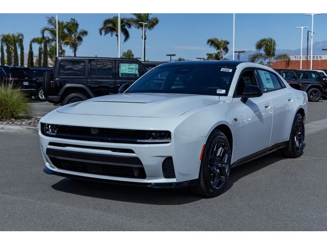 Nuevos DODGE CHARGER à Estados chez autogozo
