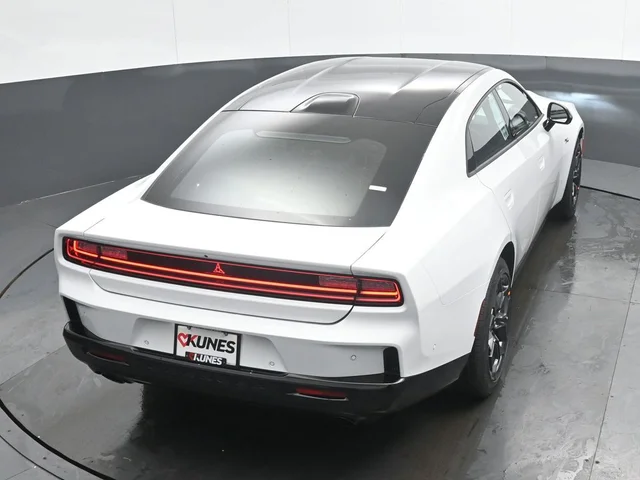 Nuevos DODGE CHARGER à Estados chez autogozo