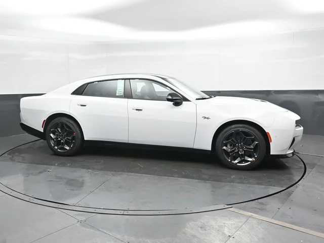 Nuevos DODGE CHARGER à Estados chez autogozo