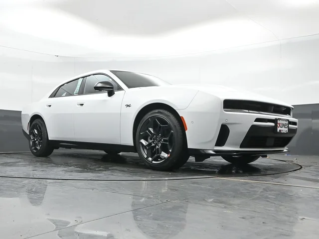 Nuevos DODGE CHARGER à Estados chez autogozo