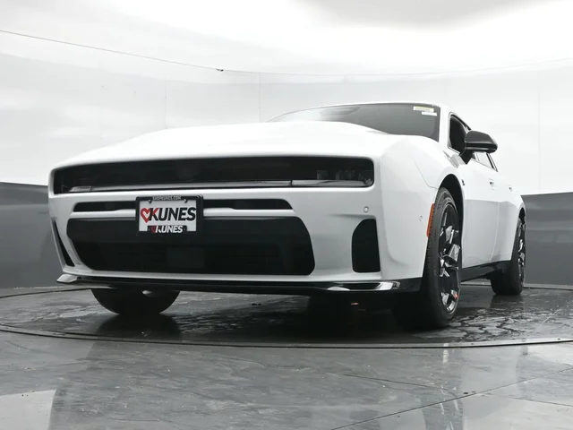 Nuevos DODGE CHARGER à Estados chez autogozo