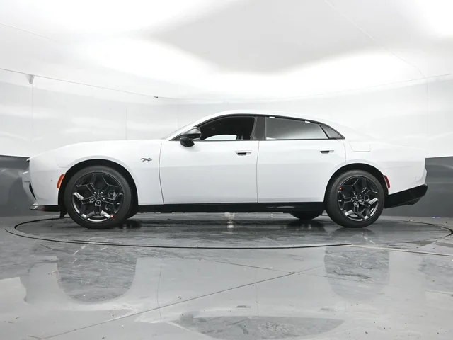 Nuevos DODGE CHARGER à Estados chez autogozo