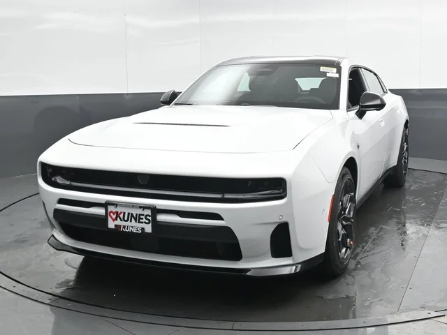 Nuevos DODGE CHARGER à Estados chez autogozo