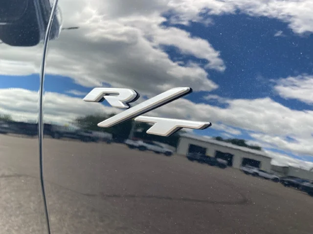 Nuevos DODGE CHARGER à Estados chez autogozo