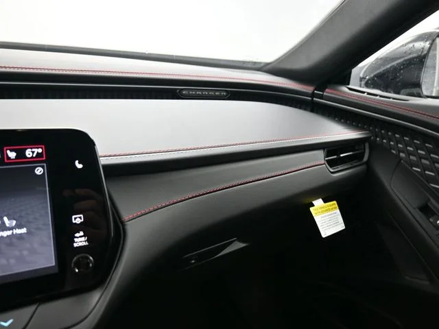 Nuevos DODGE CHARGER à Estados chez autogozo