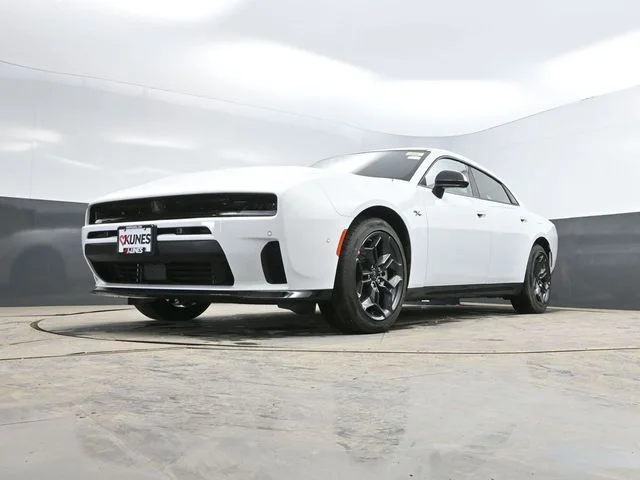 Nuevos DODGE CHARGER à Estados chez autogozo