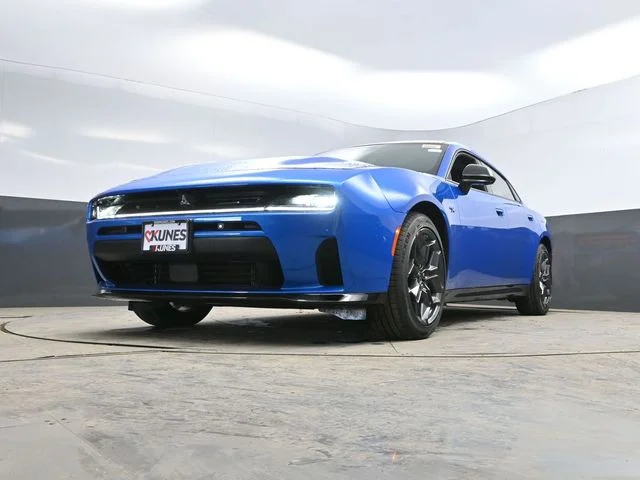 Nuevos DODGE CHARGER à Estados chez autogozo