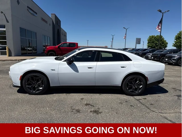 Nuevos DODGE CHARGER à Estados chez autogozo