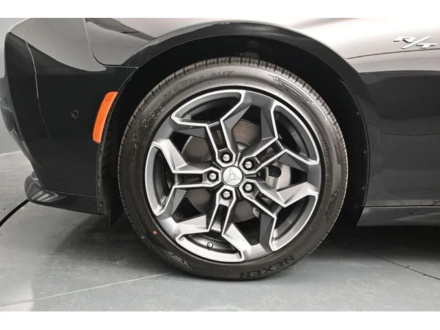 Nuevos DODGE CHARGER à Estados chez autogozo