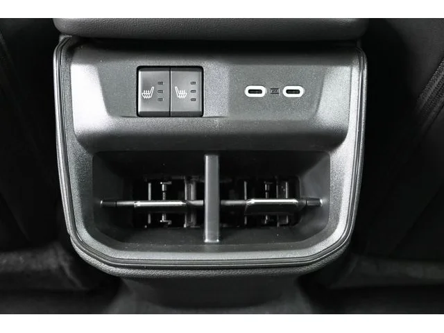 Nuevos DODGE CHARGER à Estados chez autogozo