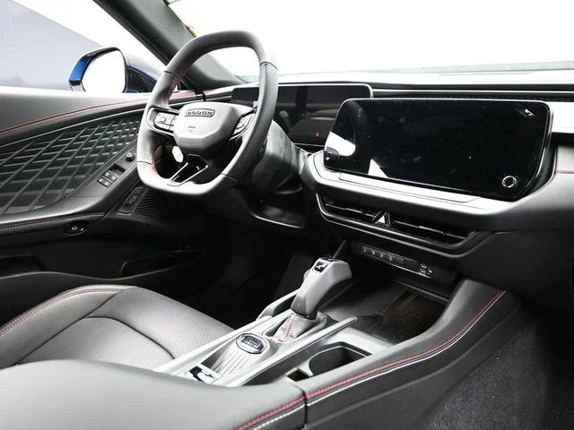 Nuevos DODGE CHARGER à Estados chez autogozo
