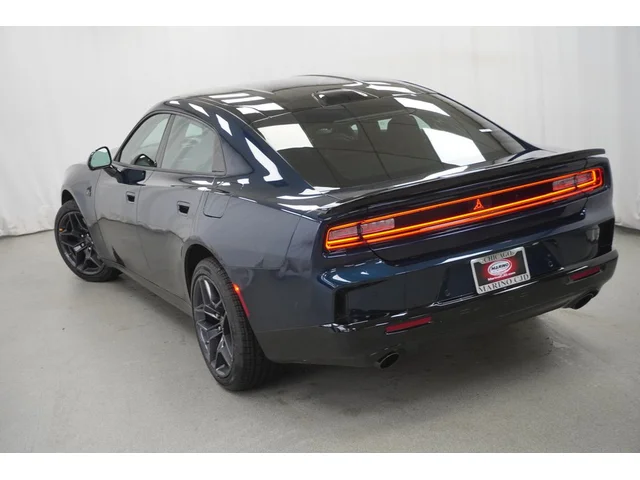 Nuevos DODGE CHARGER à Estados chez autogozo
