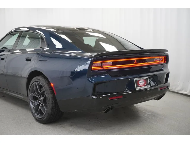 Nuevos DODGE CHARGER à Estados chez autogozo