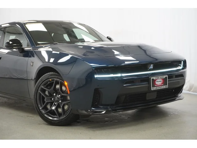 Nuevos DODGE CHARGER à Estados chez autogozo