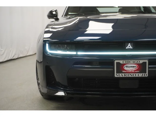 Nuevos DODGE CHARGER à Estados chez autogozo