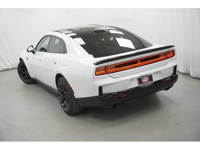Nuevos DODGE CHARGER à Estados chez autogozo