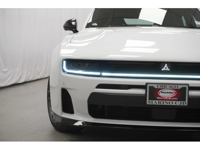 Nuevos DODGE CHARGER à Estados chez autogozo