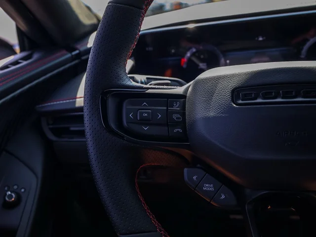 Nuevos DODGE CHARGER à Estados chez autogozo
