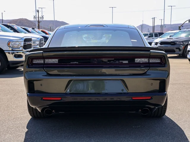 Nuevos DODGE CHARGER à Estados chez autogozo
