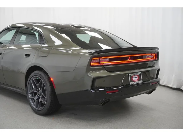 Nuevos DODGE CHARGER à Estados chez autogozo