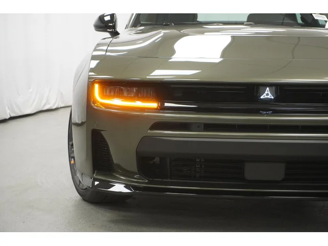 Nuevos DODGE CHARGER à Estados chez autogozo