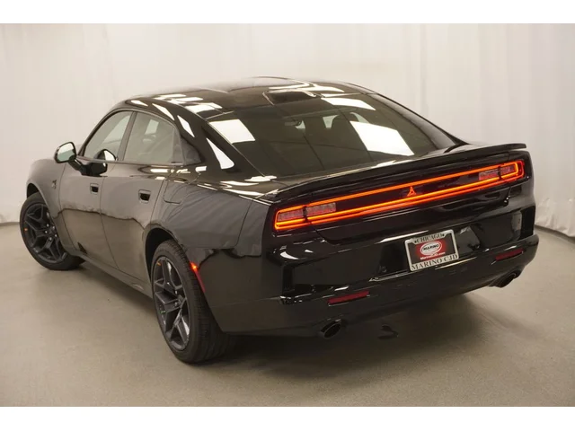 Nuevos DODGE CHARGER à Estados chez autogozo