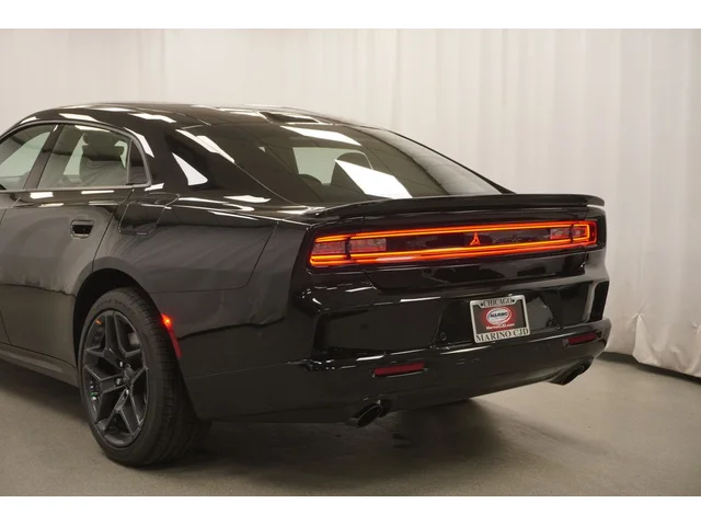 Nuevos DODGE CHARGER à Estados chez autogozo