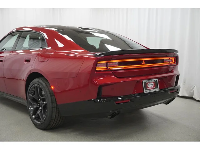 Nuevos DODGE CHARGER à Estados chez autogozo
