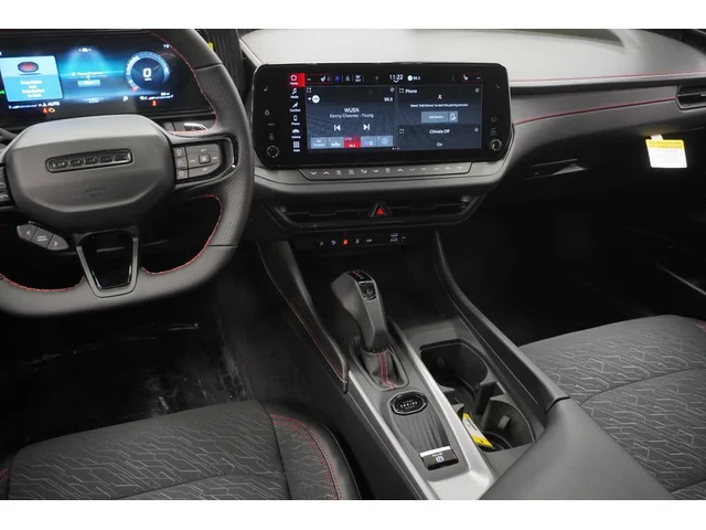 Nuevos DODGE CHARGER à Estados chez autogozo